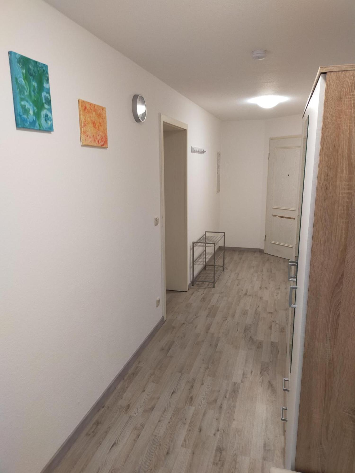 Flex Aparts - Grosse, Moeblierte Wohnung In Zwickau Mit 2 Zimmern Esterno foto