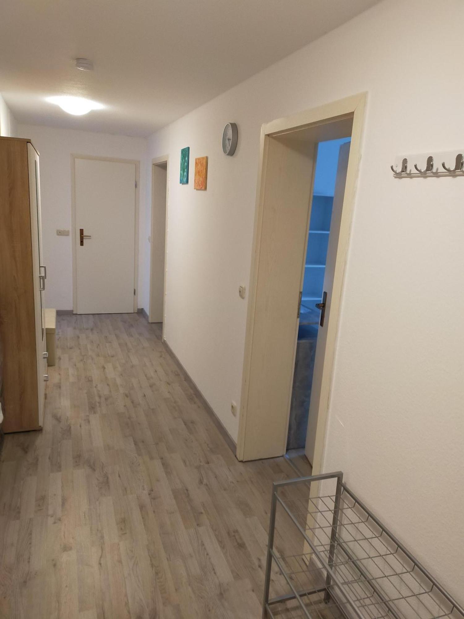 Flex Aparts - Grosse, Moeblierte Wohnung In Zwickau Mit 2 Zimmern Esterno foto